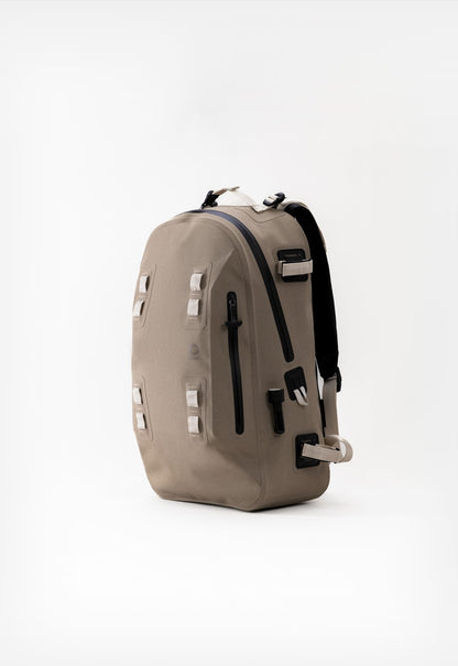 Seamless Pack 29L - Black/White/Sand