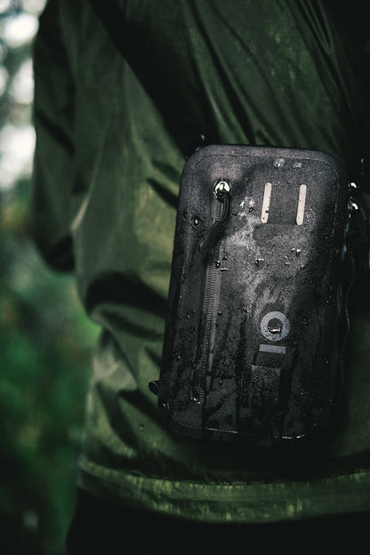 Seamless Sacoche V2 with Shoulder Strap