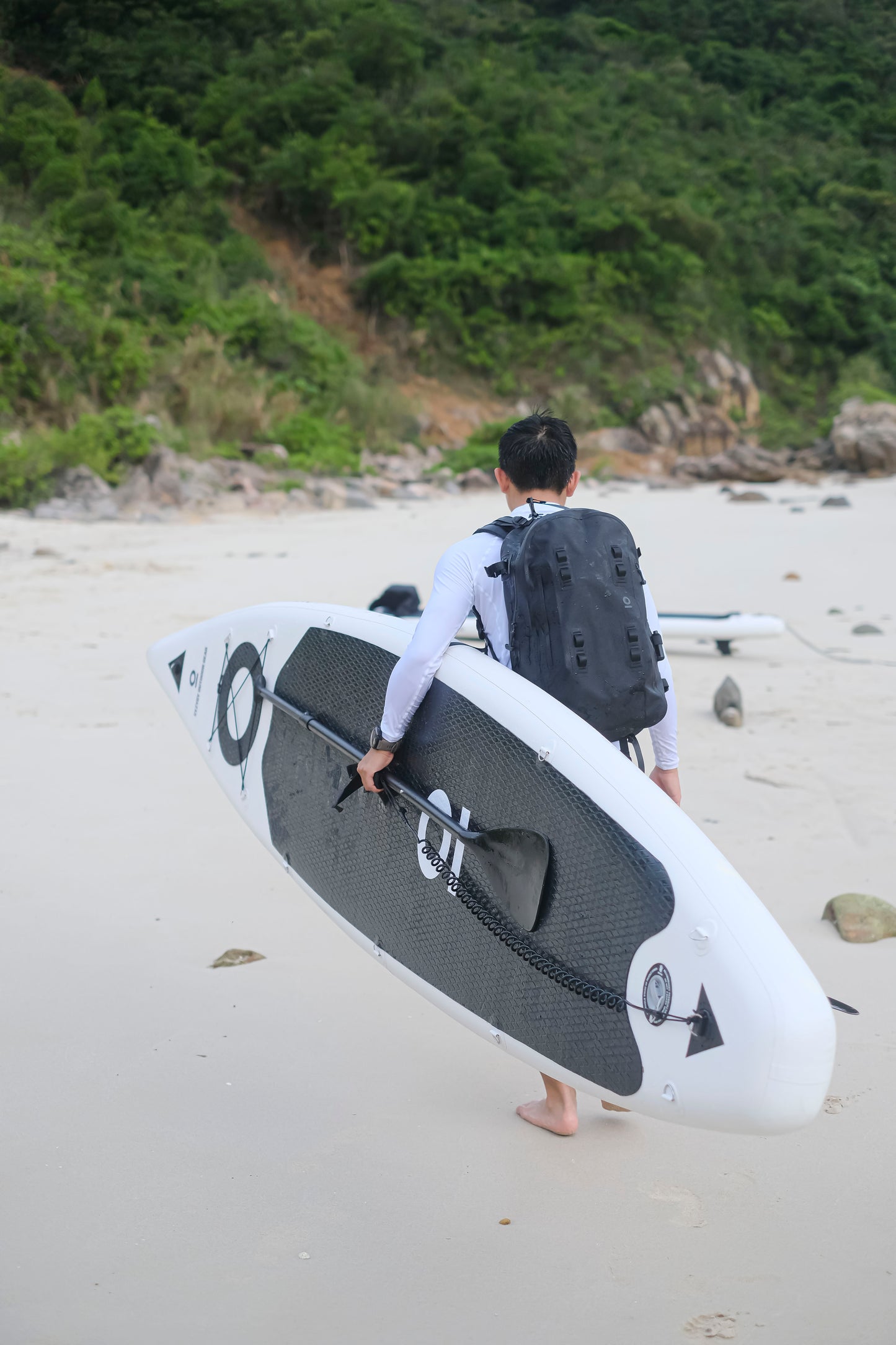 Seamless Pack 29L - Black/White/Sand