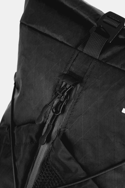 Carrier Pack 8L with Trail Vest Harness