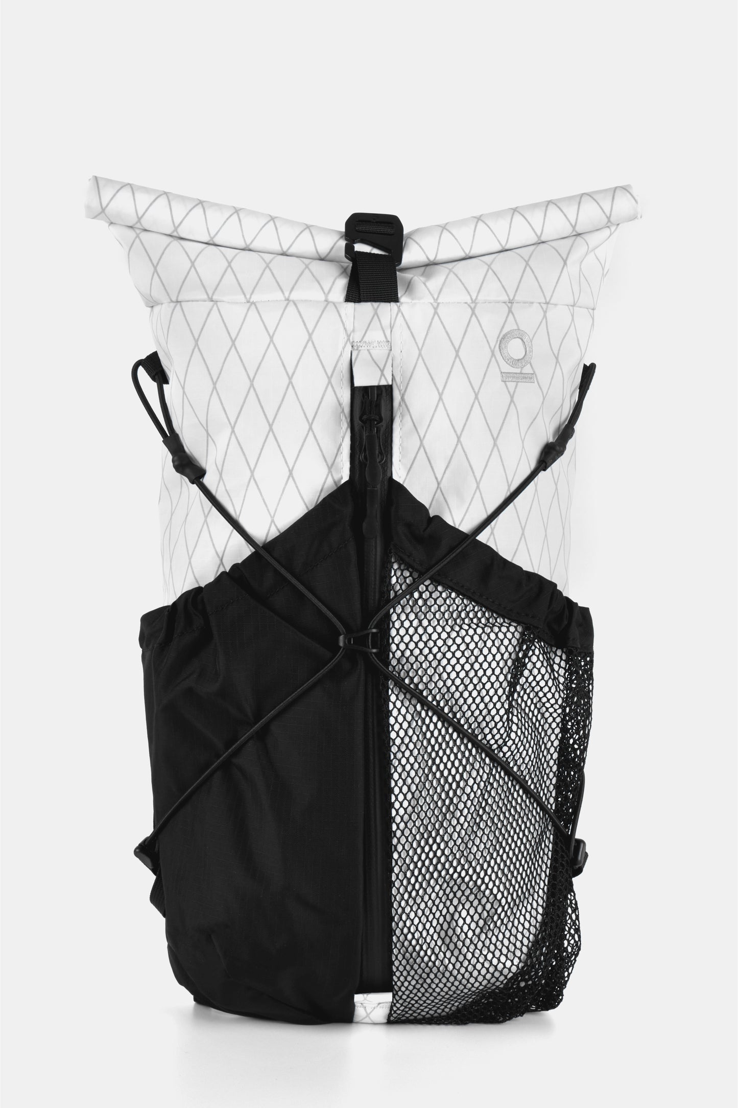 Carrier Pack 8L with Trail Vest Harness